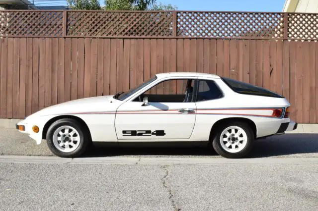 1977 Porsche 924 Hatchback