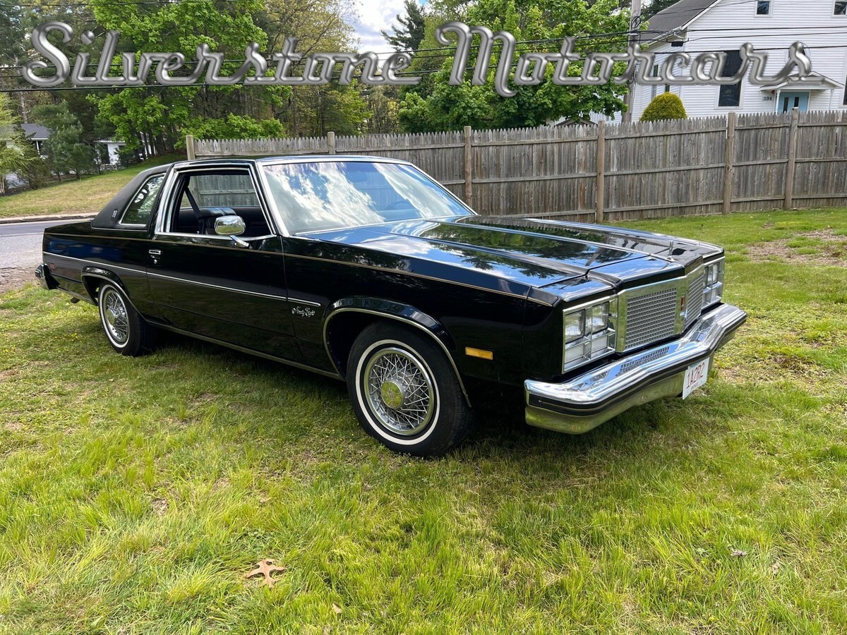 1977 Oldsmobile Delta 98 Luxury