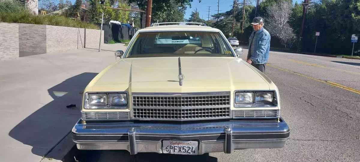 1977 Buick Estate 6.6 Wagon Woodgrain