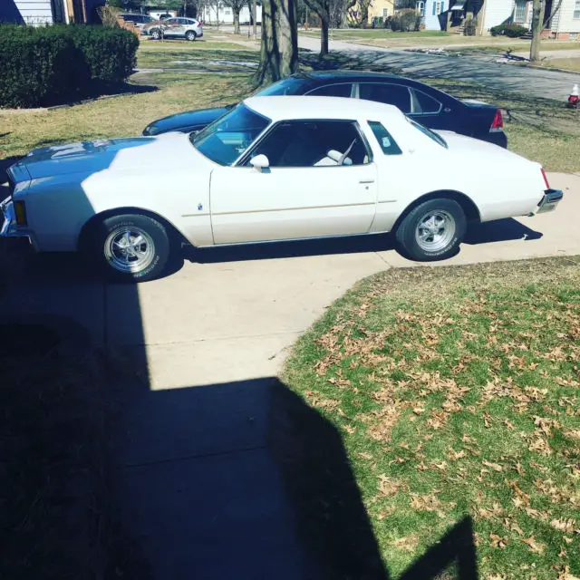 1977 Buick Regal White