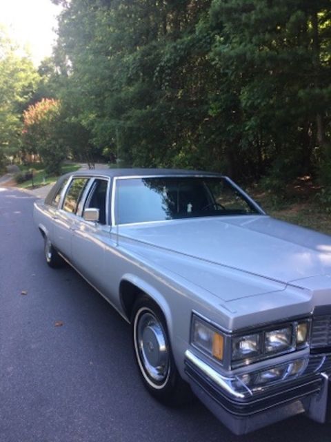 1977 Cadillac Fleetwood