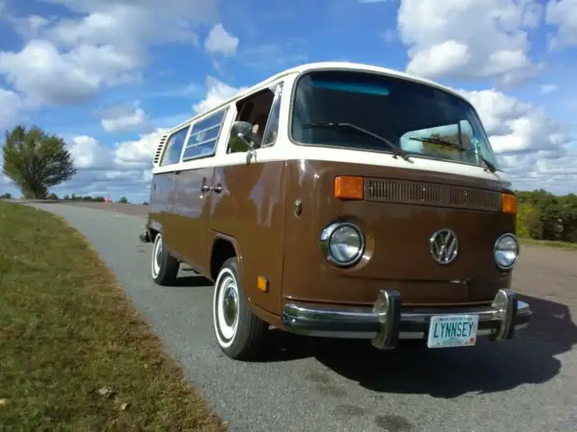 1977 Volkswagen Bus/Vanagon