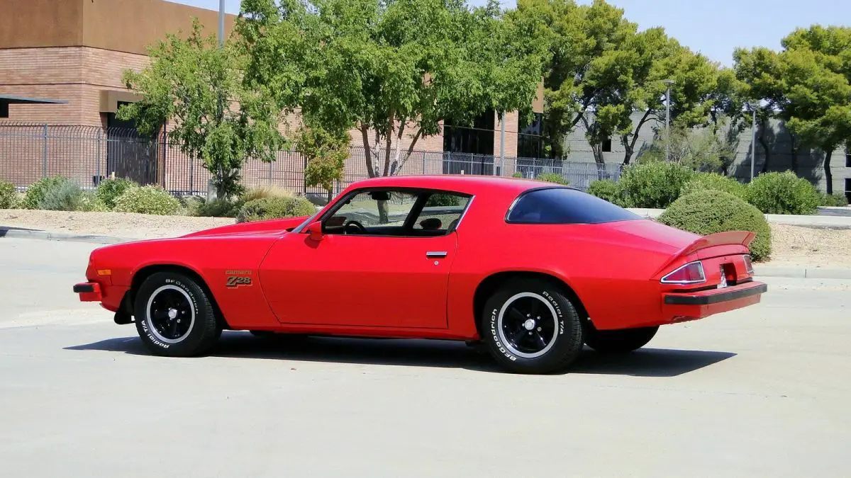 1977 Chevrolet Camaro FREE  SHIPPING WITH "BUY IT NOW"