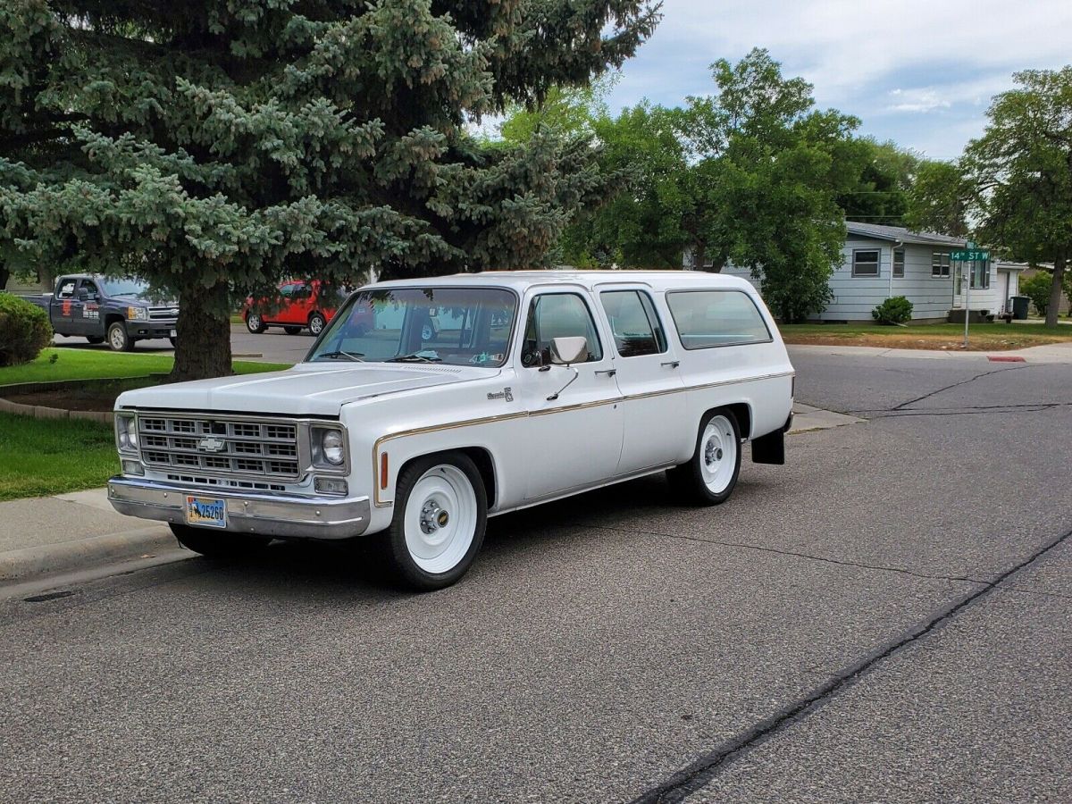 1977 Chevrolet Suburban Trailering Special 454