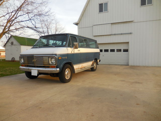 1977 Chevrolet G20 Van Bueville