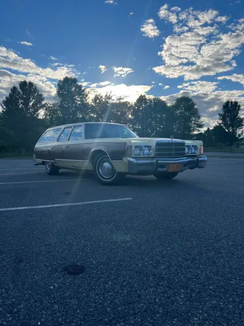 1977 Chrysler Town & Country