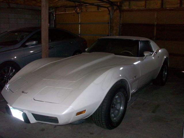 1977 Chevrolet Corvette T-Tops