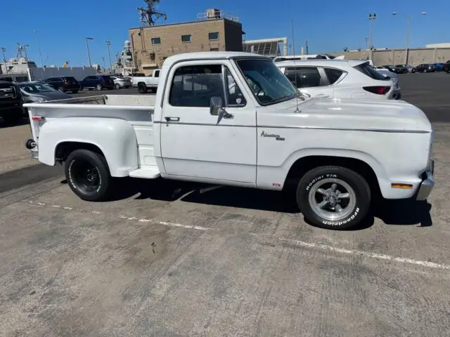 1977 Dodge D/W Series Utiline