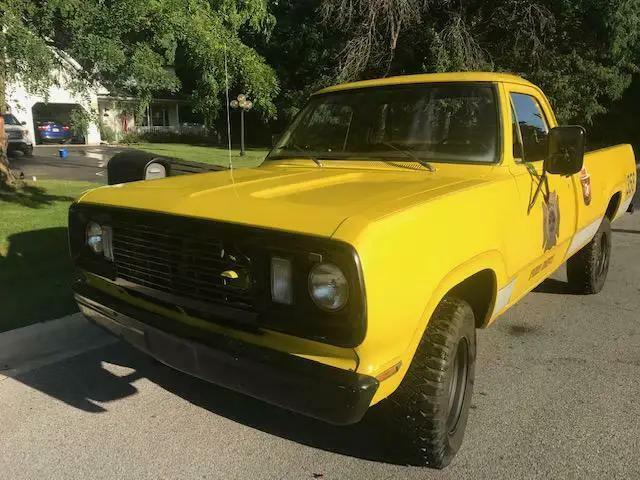 1977 Dodge Power Wagon M880/W200