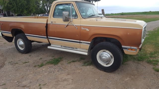 1977 Dodge Power Wagon Adventure 200