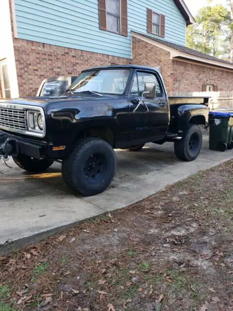 1977 Dodge Power Wagon W100 Custom