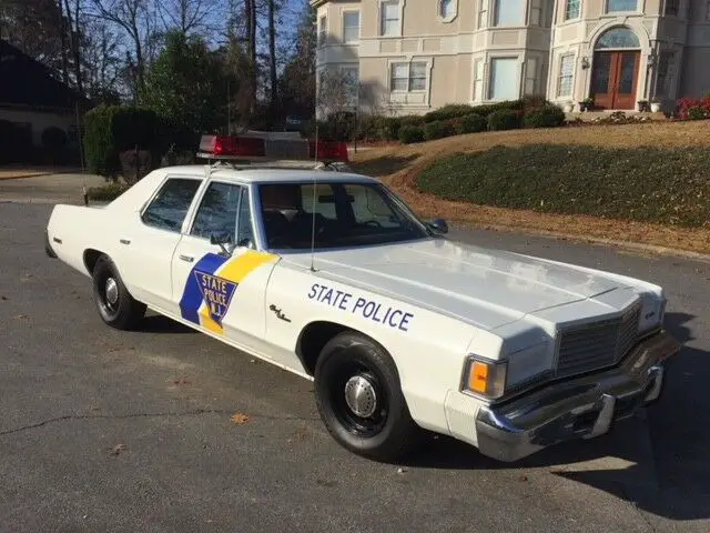 1977 Dodge Royal Monaco Brougham/Police Package