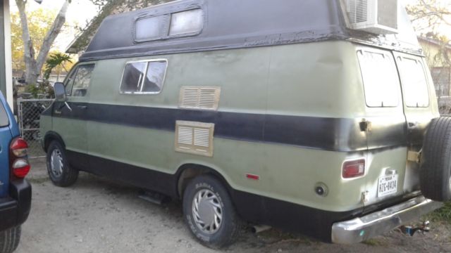 1977 Dodge B200 Van