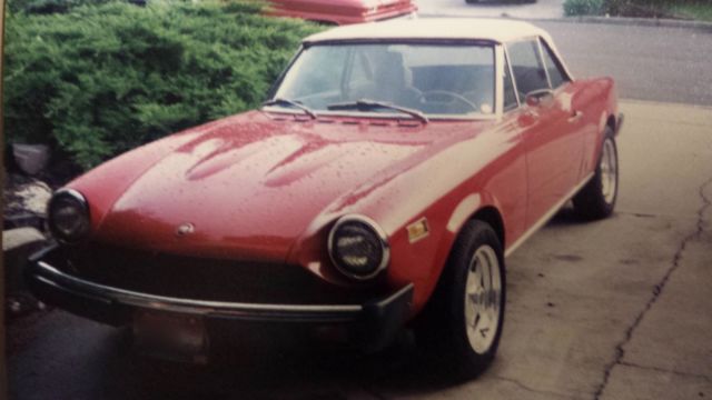 1977 Fiat 124 Spider NO RESERVE AUCTION - LAST HIGHTEST BIDDER WINS CAR!