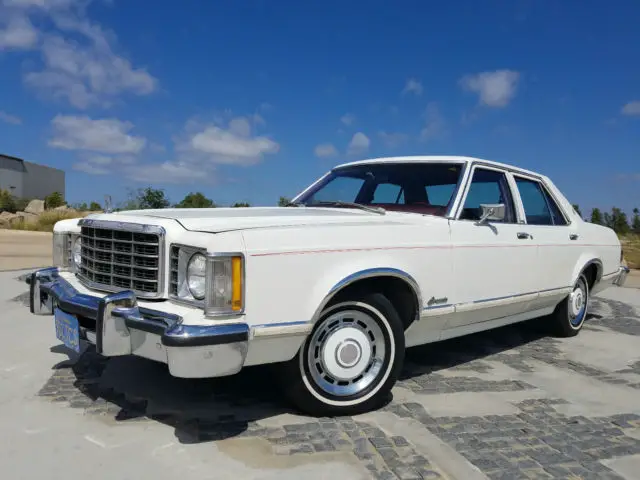 1977 Ford Other Ghia Sedan 4-Door