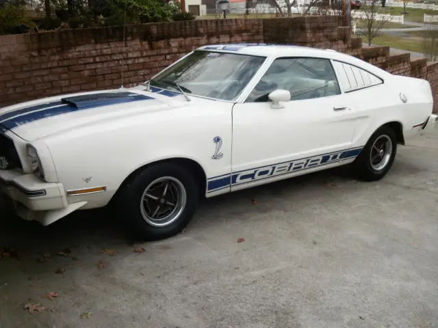 1977 Ford Mustang