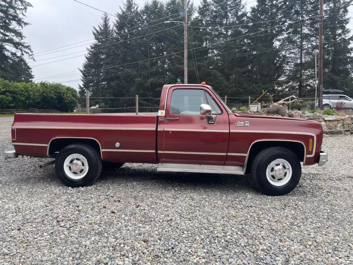 1977 GMC Sierra 3500 Camper Special 350