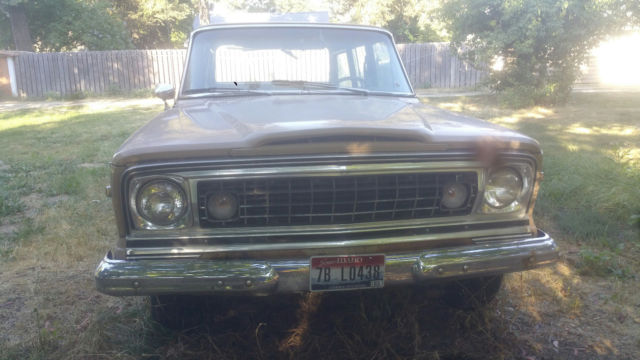 1977 Jeep Wagoneer