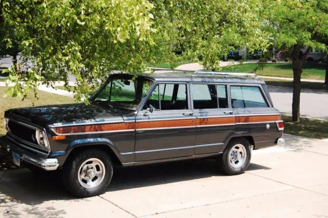 1977 Jeep Wagoneer