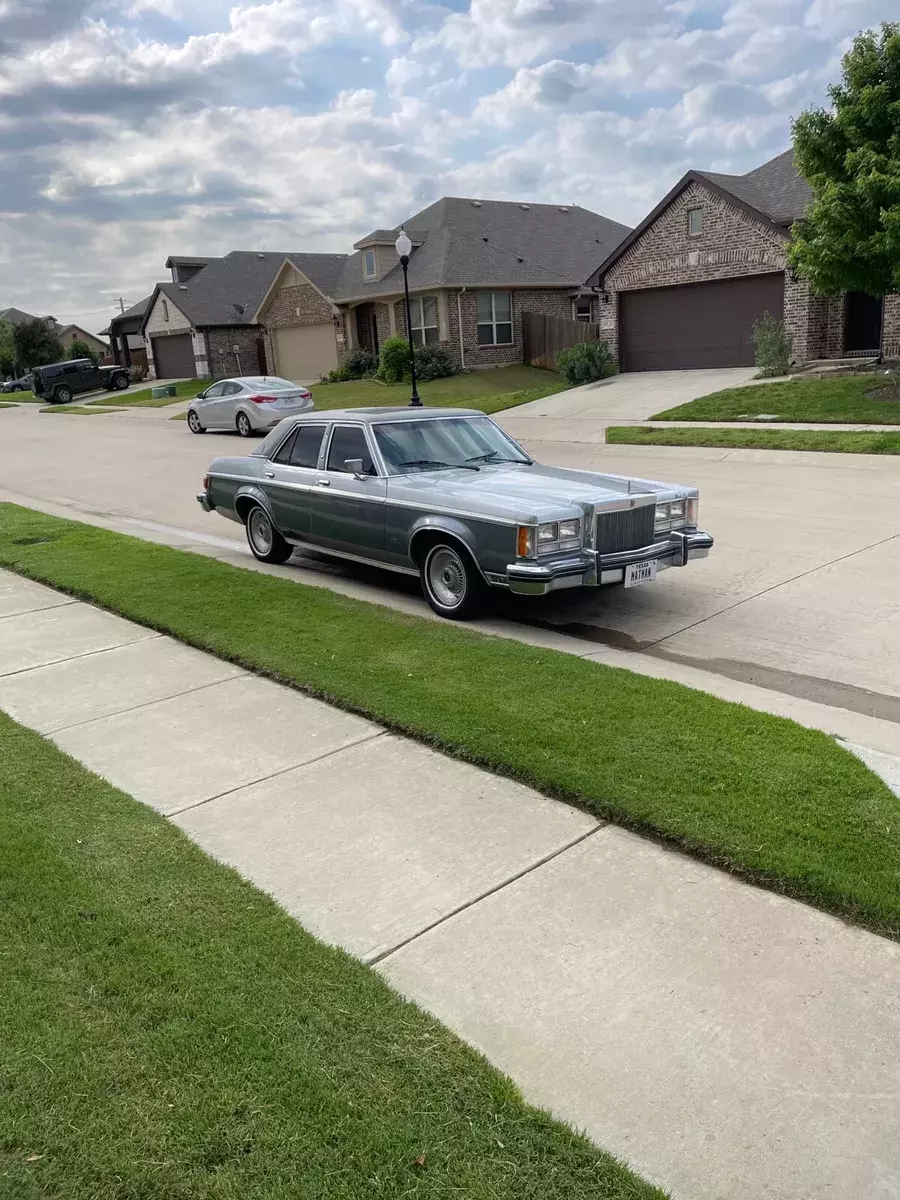 1977 Lincoln Versailles