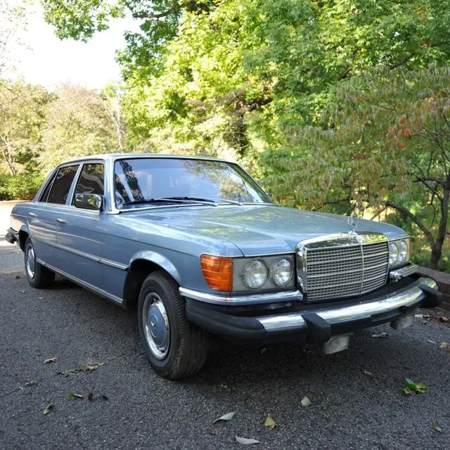 1977 Mercedes-Benz 400-Series SEL