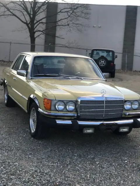 1977 Mercedes-Benz 200-Series 280se