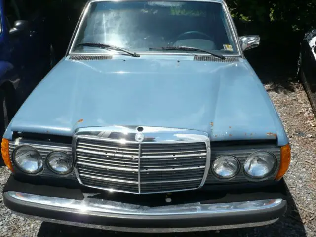 1977 Mercedes-Benz 300-Series 300D-