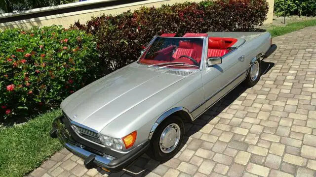 1977 Mercedes-Benz SL-Class ROADSTER