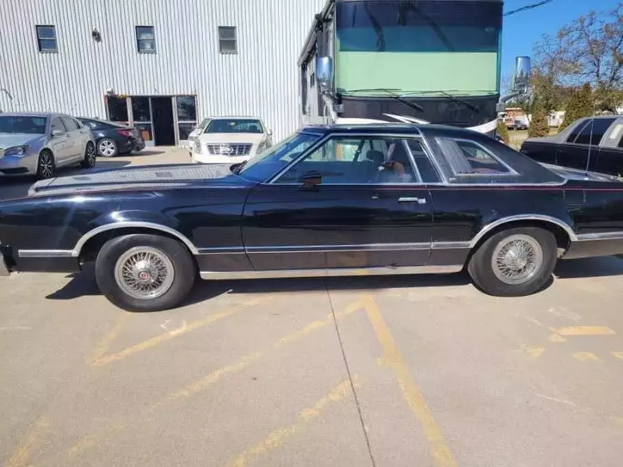 1977 Mercury Cougar XR7