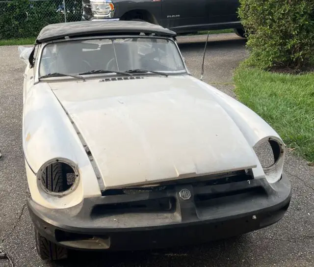 1977 MG MGB