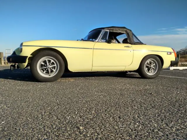 1977 MG MGB