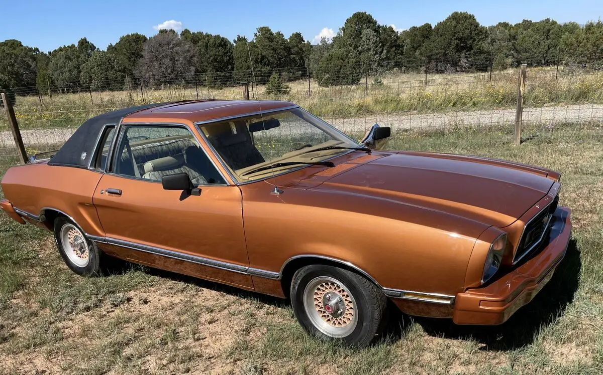 1977 Ford Mustang Ghia