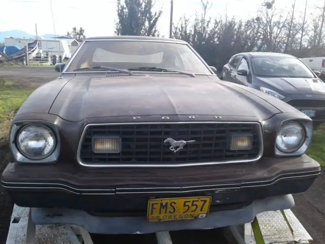 1977 Ford Mustang