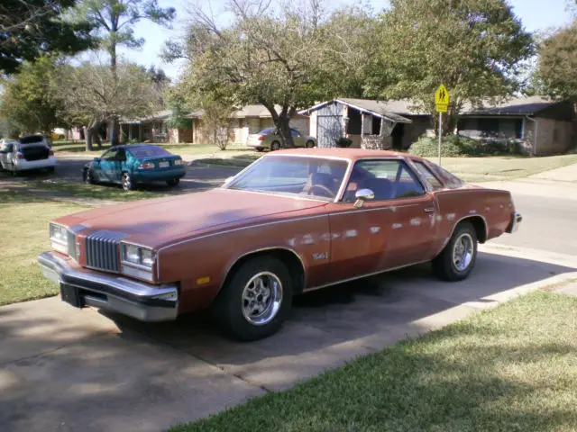 1977 Oldsmobile Cutlass 2 DOOR