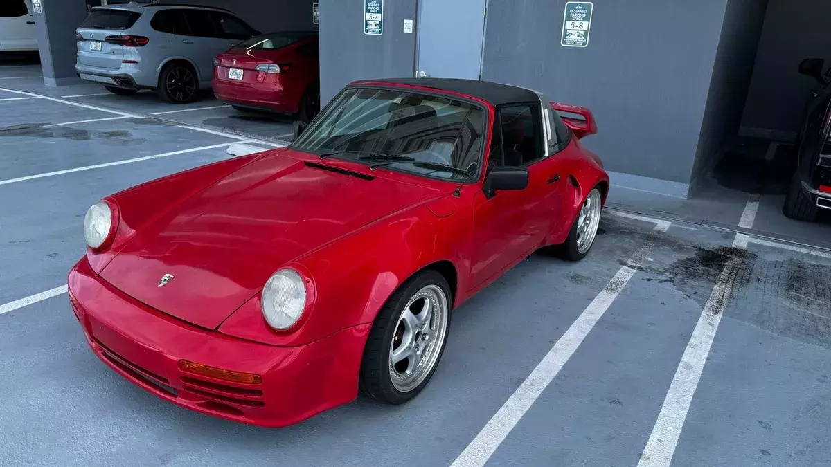 1977 Porsche 911 Targa