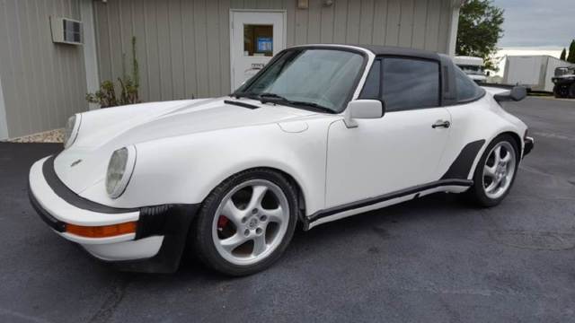 1977 Porsche 911 --