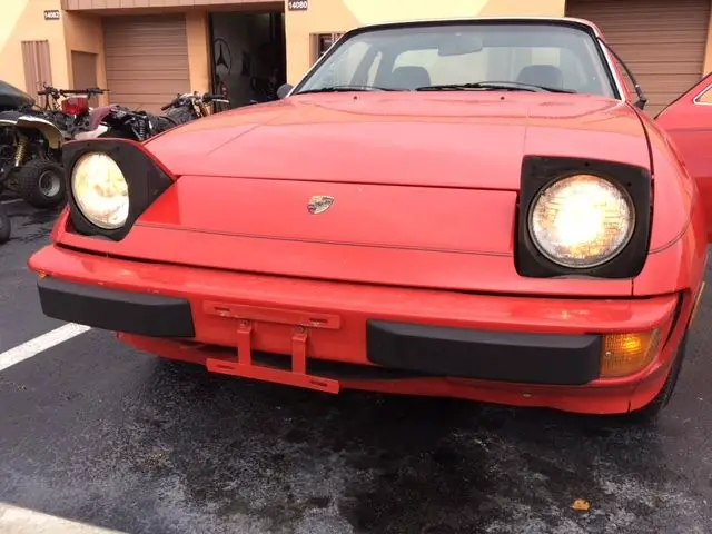 1977 Porsche 924 Base Coupe 2-Door