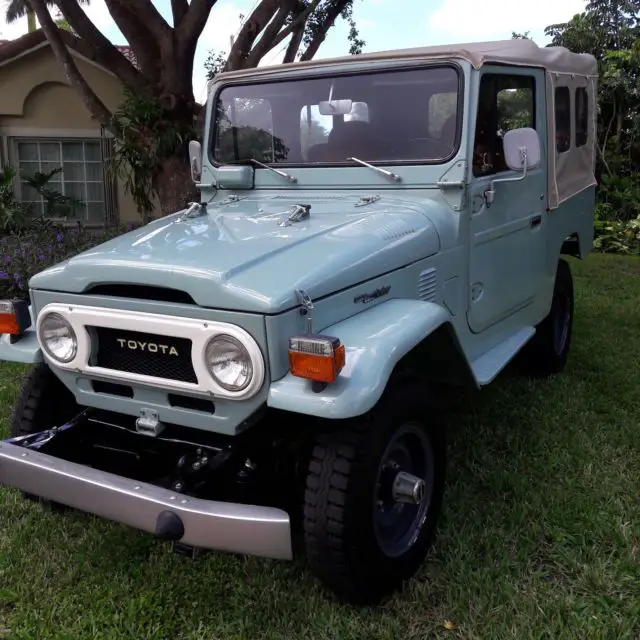 1977 Toyota Land Cruiser SOFT TOP