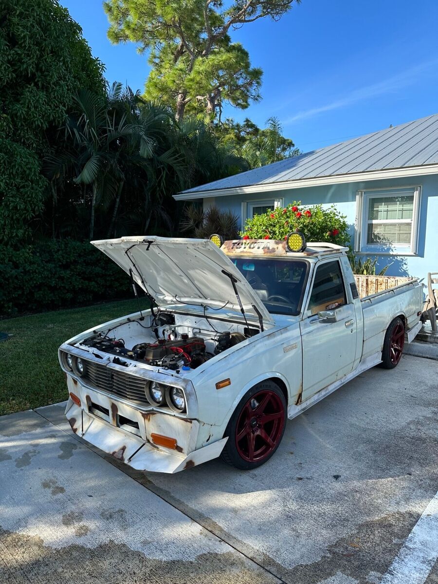 1977 Toyota Tacoma