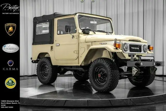 1977 Toyota Land Cruiser --