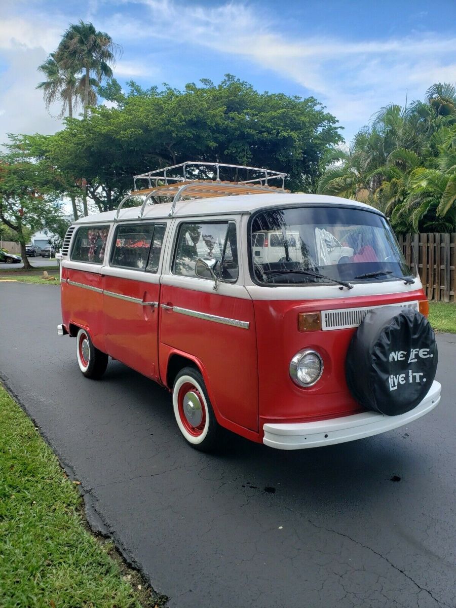 1977 Volkswagen T-2