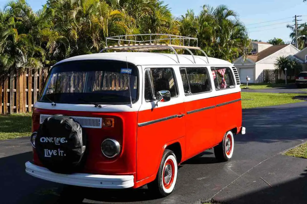 1977 Volkswagen type 2 Van Red RWD Manual