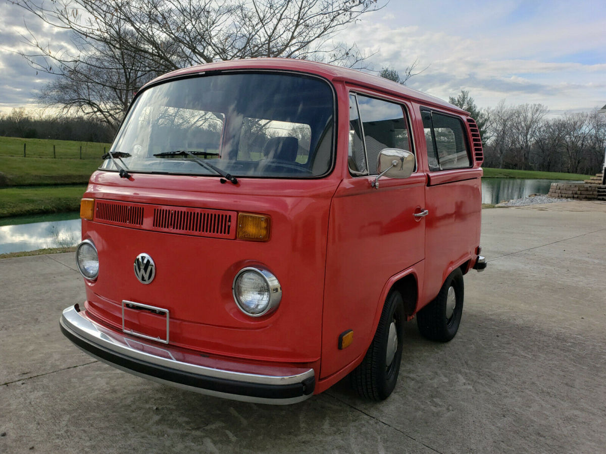 1977 Volkswagen Bus/Vanagon