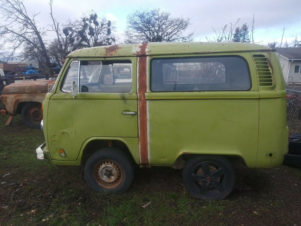 1977 Volkswagen Bus/Vanagon