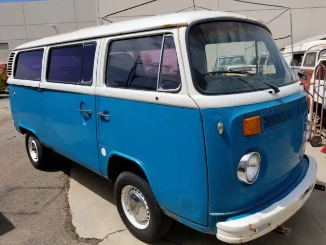 1977 Volkswagen Bus/Vanagon