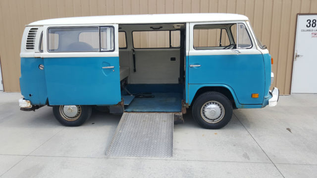 1977 Volkswagen Bus/Vanagon