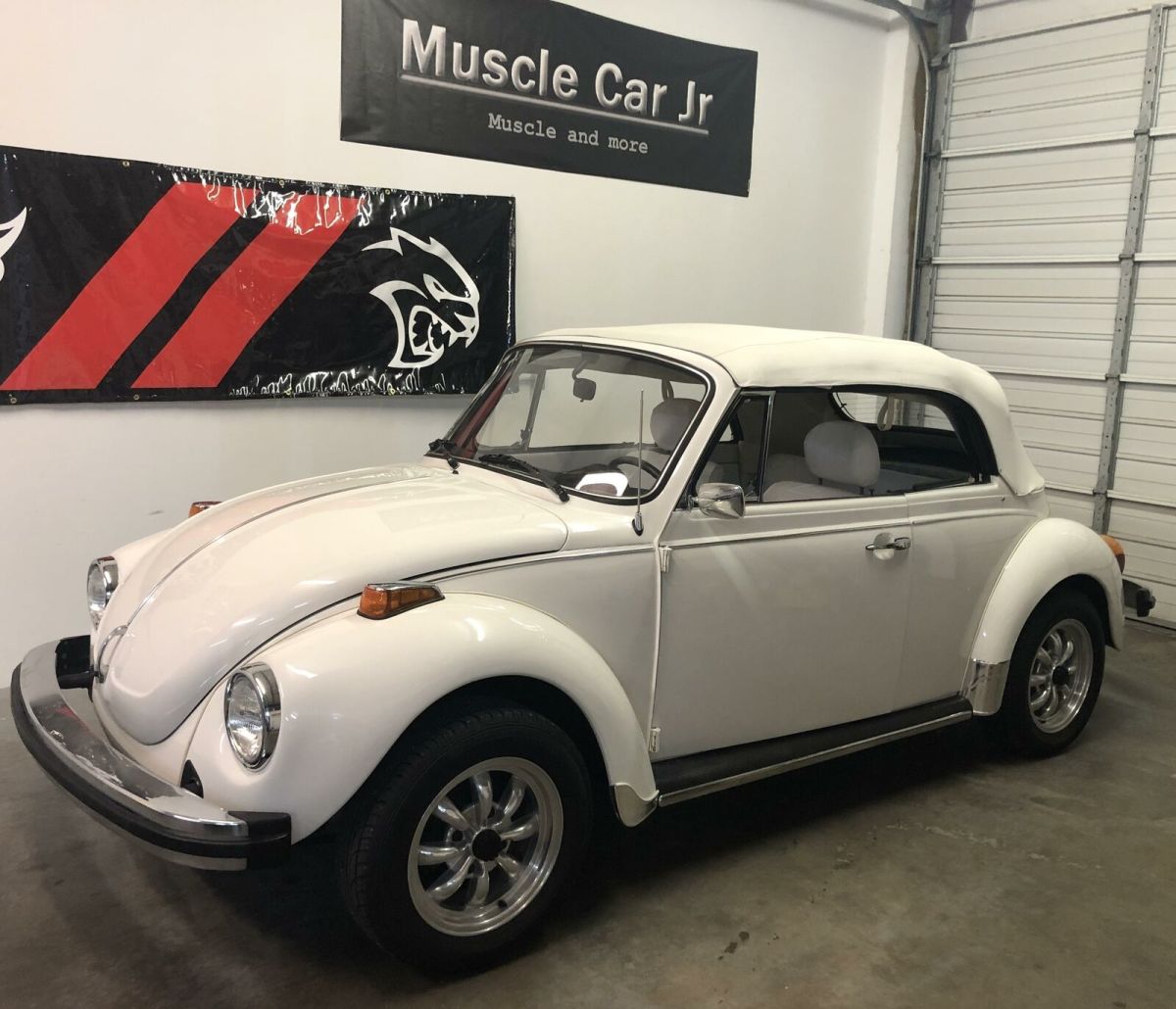 1977 Volkswagen Beetle-New Champagne Edition