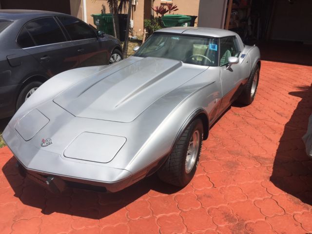 1978 Chevrolet Corvette 2-door coupe