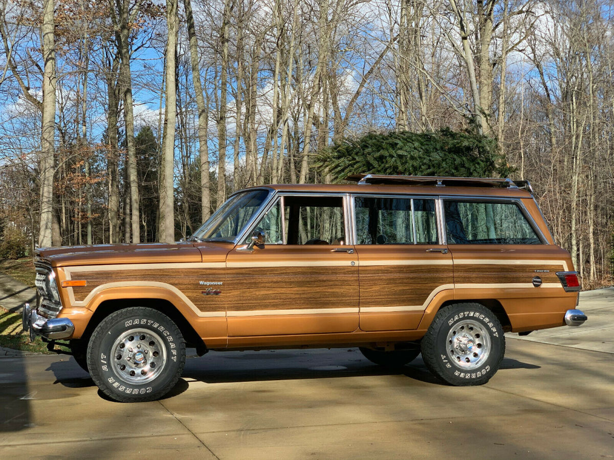 1978 Jeep Wagoneer Limited with leather