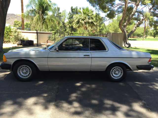 1978 Mercedes-Benz 200-Series 280CE Coupe